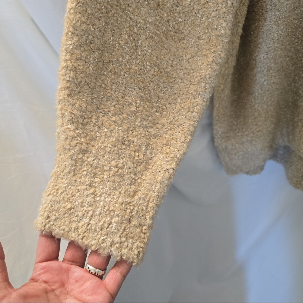 Gap Cozy Boucle Turtleneck Merino Wool Blend Long Sweater Sz XL Wheat Oversized - Picture 5 of 15